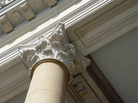 Column Capitol